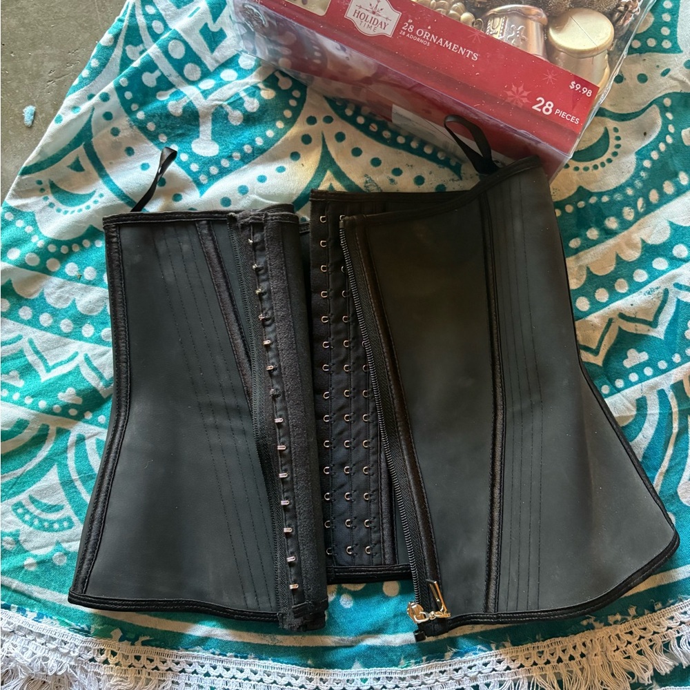 Black Corset Waist Trainer
